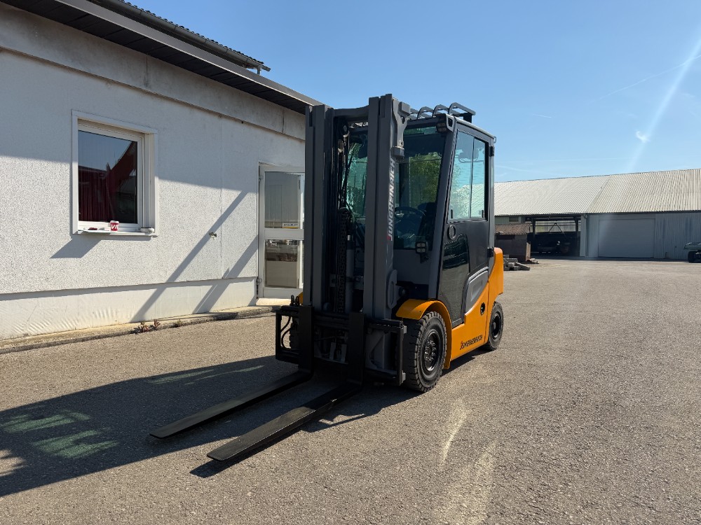 Jungheinrich-DFG 425s-Diesel